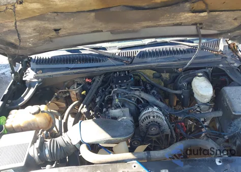 2004 Chevrolet Silverado 1500 Ls from USA, damaged, VIN 2GCEC19T841177552